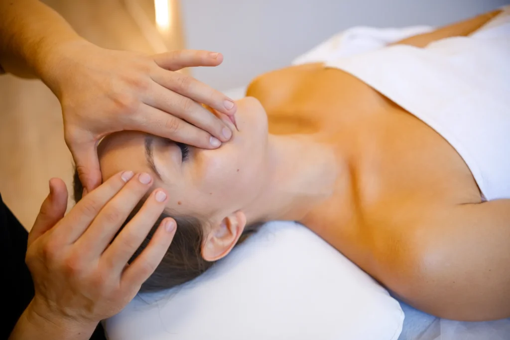 Techniques de relâchement myofascial et travail sur les fascias